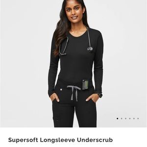 FIGS/Medelita underscrub tee and long sleeve bundle
